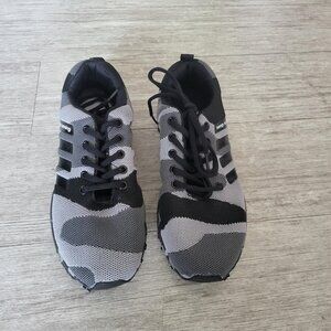 Keep Running Grey Camouflage Sneakers - Grey/Black